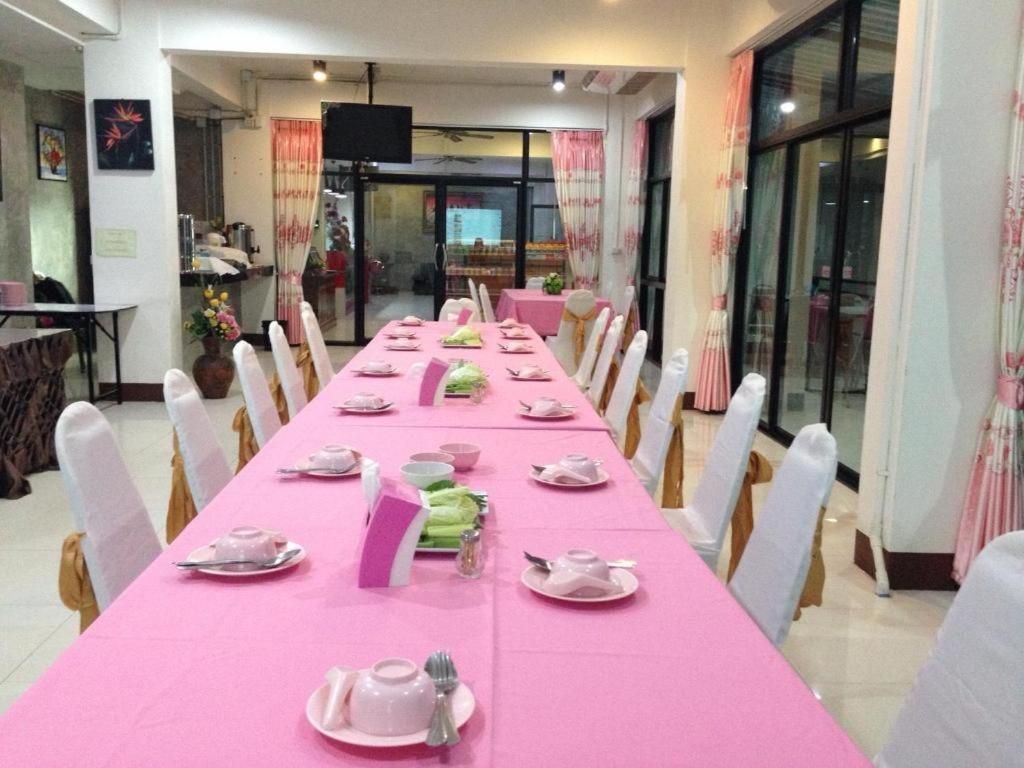 Pornsiri Hotel Sisaket Dış mekan fotoğraf