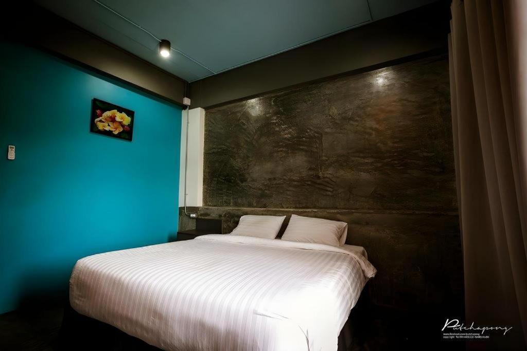 Pornsiri Hotel Sisaket Dış mekan fotoğraf