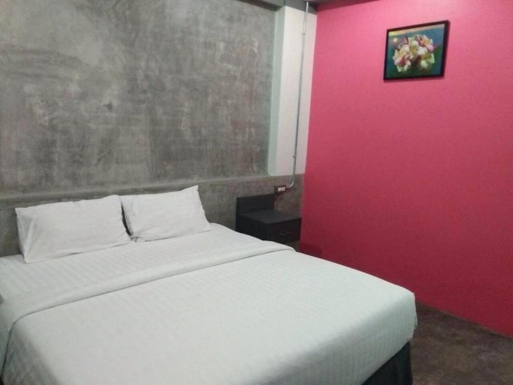 Pornsiri Hotel Sisaket Dış mekan fotoğraf