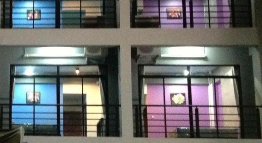 Pornsiri Hotel Sisaket Dış mekan fotoğraf